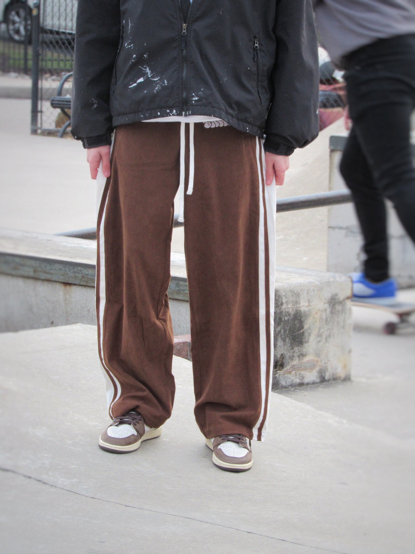 Bunga Baggy Corduroy Pants